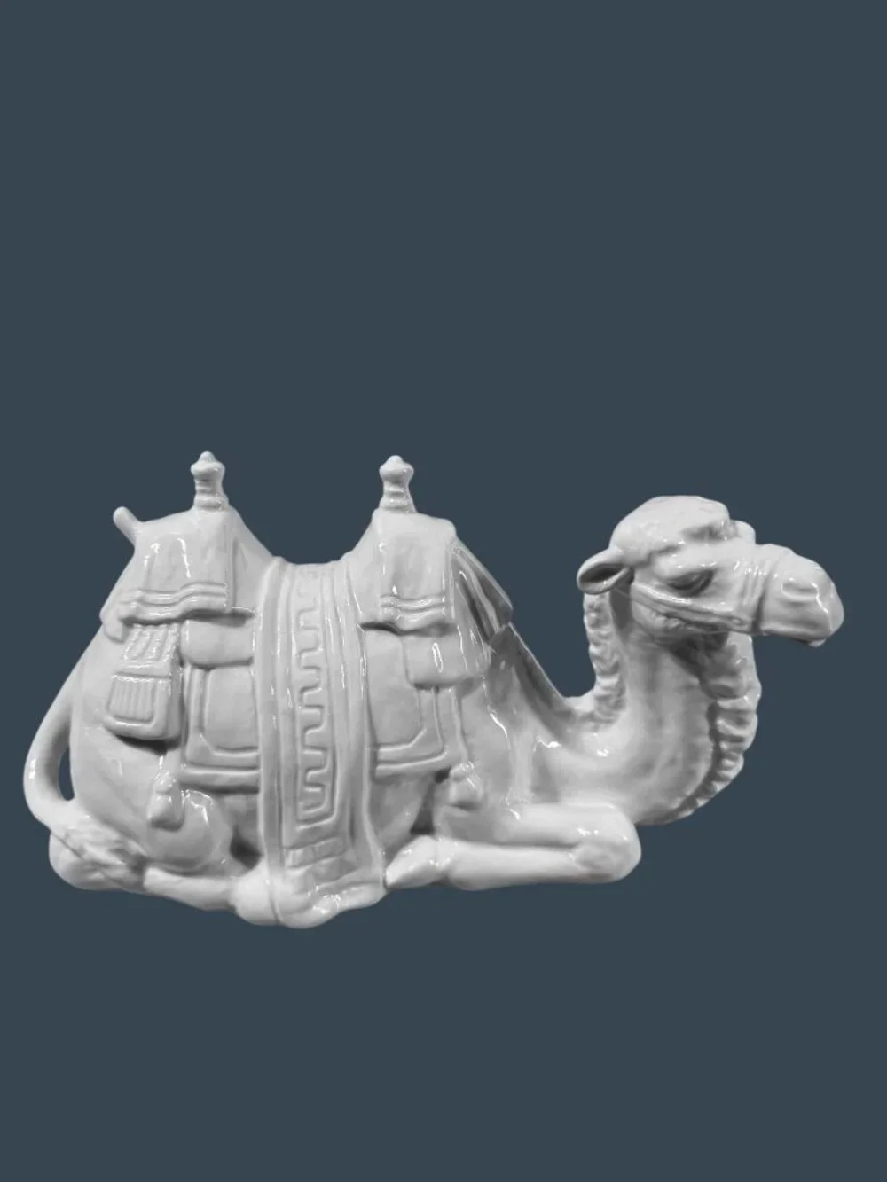Vintage White Goebel Hummel Sitting Nativity Camel 9